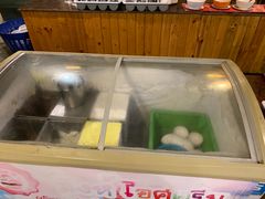 -芭提雅Amporn Seafood自助餐厅