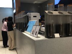 -喜茶(北京华贸购物中心店)