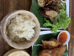 酸猪肉炒饭-Huen Phen