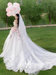 -Renee芮亦婚纱(原丽莎)