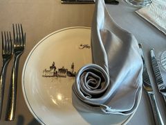 -Da Ivo哒伊沃意大利魔镜餐厅(外滩店)