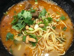 -小鱼小面(小汤山店)