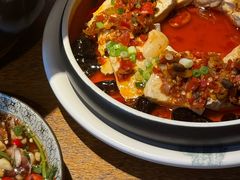 自制剁椒蒸臭豆腐-乔街深夜食堂·台州菜·高压锅生蚝(杭州总店)