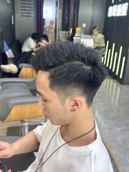 -藤野造型烫发染发