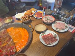 -萍姐火锅·公路夜市(武汉首店)