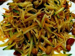 -胖太太四川麻辣排骨串(镇江路分店)