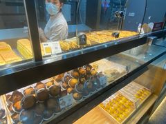 面包甜点陈列柜-六贤记(杭州龙湖滨江天街店)