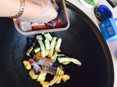 -王老六铁锅炖鱼(长春路店)