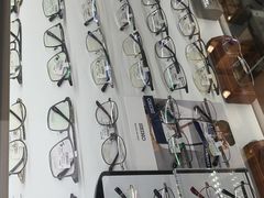 -LOGO眼镜·蔡司品牌折扣店(龙华清湖店)