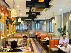 -尚品海鲜肥牛自助火锅(湖明店)