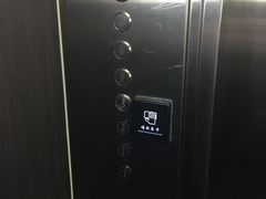 -宜必思酒店(青岛五四广场宁夏路地铁站店)