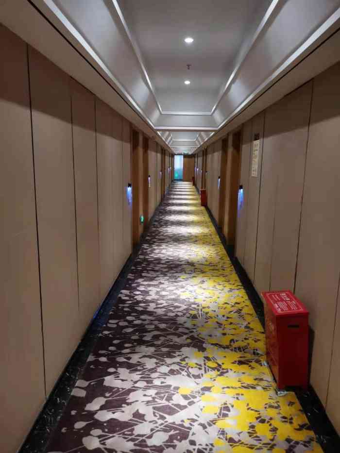 橙果酒店(深圳东门店)-"很满意的一次体验!性价比超高了.地铁站出.