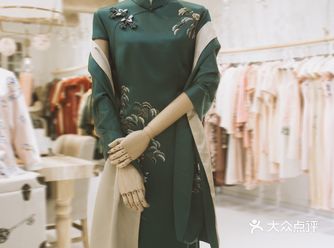 婚礼妈妈装丨当刺绣遇上旗袍，美到让灵魂骄傲