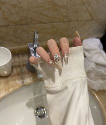-CM.Nail美甲美睫