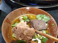 -利姐牧牛匠老火锅(兰花店)