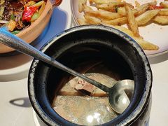 -八府香鸭·啫啫煲(华山路店)