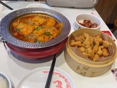 -渝是乎酸菜鱼·川渝小炒(新世界百货望京店)