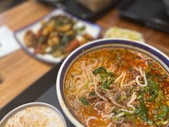 -云阿蛮云南生烫牛肉米线(奉贤路店)