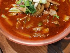 香辣火瓢牛杂火锅-云海肴·汽锅鸡·云南菜(天山百盛优客店)