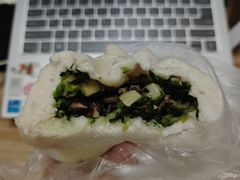 -白玉兰食品甜凤店(合生汇店)