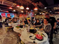 大堂-鲜入围煮花胶鸡海鲜火锅