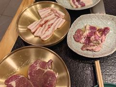 -臻牛烤肉