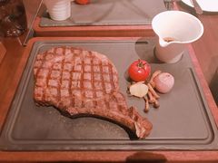 -恰餐厅及酒吧 CHAR Bar & Grill (北京丽都皇冠假日店)
