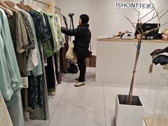 -广州白马服装市场