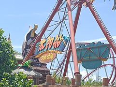 -七彩云南欢乐世界