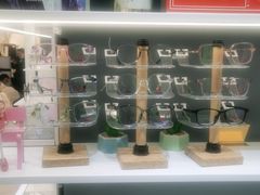 -沫芮眼镜·蔡司·依视路·尼康明月(环创店)