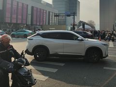 -杭州湖滨in77