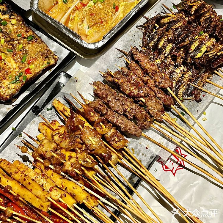 任何人不知道五一这家烧烤店我都会伤心！巨好吃