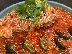 -六福烧烤酒馆(秦隆步行街店)