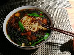 咕鸪排骨酥面-十面春风·江南面馆(崇宁路店)