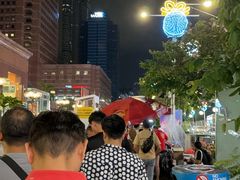 -詹爷爷乌节路街头冰淇淋