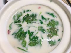 纯鲜阿胶盅-元鼎宝驴香·全驴宴(江宁店)