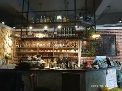-初见咖啡(青大路店)