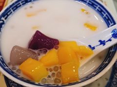 芋圆椰汁西米芒果-赵记传承·中国甜品(福州总店)