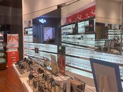-LensCrafters亮视点·OAKLEY精选(静安嘉里中心店)