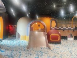 -MELAND CLUB亲子乐园·派对·餐厅(北京芳圆里ID MALL店)