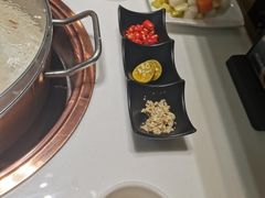 -洪氏嗨捞·猪肚鸡火锅(阳光天地店)