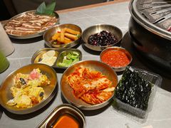 -草家酱蟹炭火烤肉店(珲春南路一店)