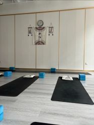 -亚太瑜伽普拉提学院