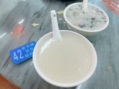 白粥-穗银肠粉店(东川路店)