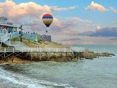 -北戴河碧螺塔海上酒吧公园