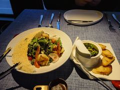 -弦月窗LUNETTE BY AMANDA(复兴路店)