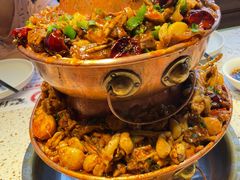 -老佛爷铜炉蛙锅(东门老街店)