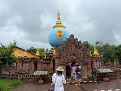 -一寨两国风景区