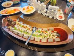 -海派悦庭·海胆烧麦·新融合菜(凯德广场店)