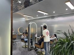-Tloml salon